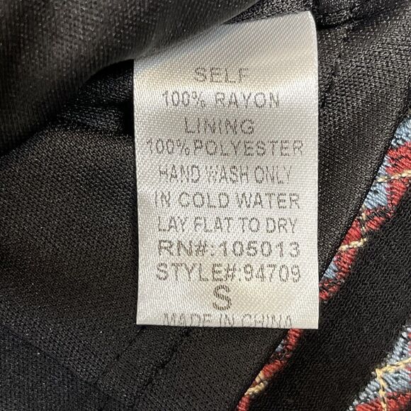 Savanna Jane Dress Size Small Embroidered Floral Long Sleeve Stretch Waist Boho - Picture 8 of 9